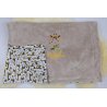 Couverture beige /girafes + broderie